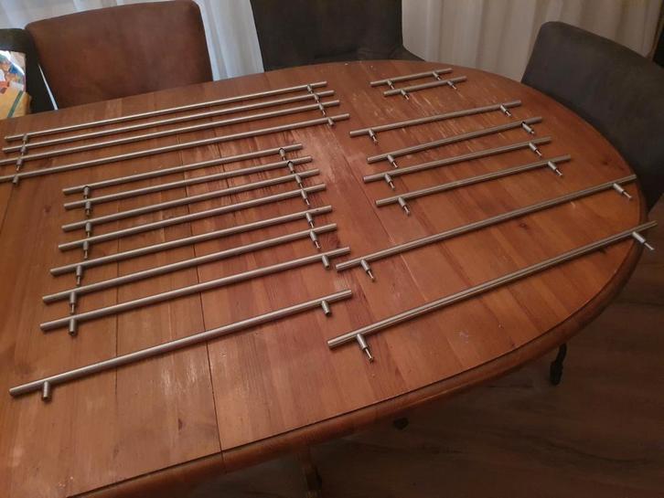 Keukenkast handgrepen - set, Huis en Inrichting, Keuken | Keukenelementen, Gebruikt, Minder dan 100 cm, 50 tot 100 cm, 25 tot 50 cm