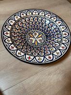 Handgemaakte & beschilderde Marokkaanse keramiek schaal, Ophalen, Porselein of Keramiek, Schaal, Rond