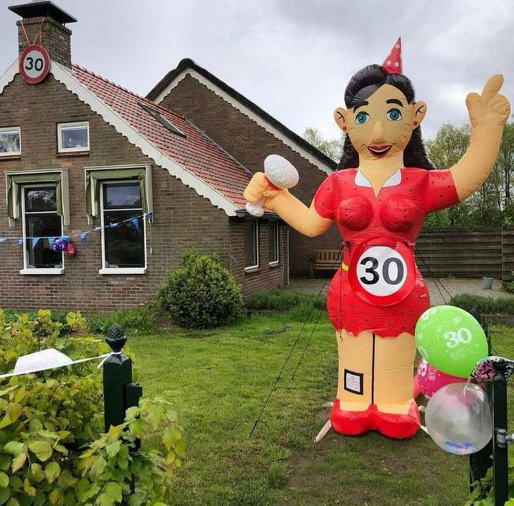 Party sarah te huur FUNLUCHT BEILEN 0613808090, Hobby en Vrije tijd, Feestartikelen | Verhuur, Zo goed als nieuw, Abraham of Sarah