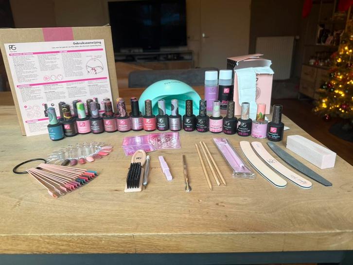 Zeer complete set Pink Gellac, Sieraden, Tassen en Uiterlijk, Uiterlijk | Cosmetica en Make-up, Zo goed als nieuw, Handen en Nagels