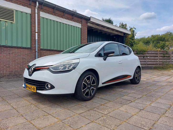 Renault Clio 0.9 TCE 66KW 5-DRS 2016 Wit, Auto's, Renault, Particulier, Clio, Airbags, Airconditioning, Bluetooth, Boordcomputer