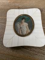 Miniatuur schilderijtje in ivoor lijstje 19 eeuw, Ophalen of Verzenden