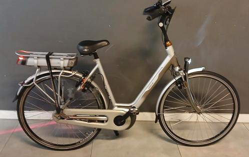 Batavus Allround dames e-bike, Fietsen en Brommers, Fietsen | Dames | Damesfietsen, Zo goed als nieuw, Batavus, Versnellingen