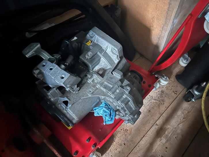 VW Caddy IV Versnellingsbak code TLE, Auto-onderdelen, Transmissie en Toebehoren, Volkswagen, Gebruikt, Ophalen
