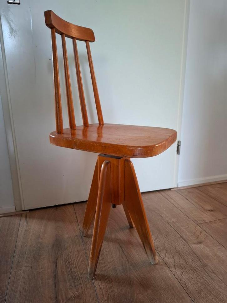 Antiek Verstelbaar Kinderstoeltje !!!, Antiek en Kunst, Antiek | Meubels | Stoelen en Banken, Ophalen