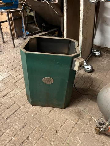 Bak voor Bewo afkortzaag beschikbaar voor biedingen