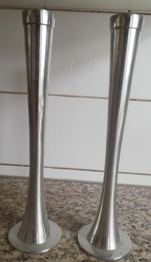 Kandelaar. 2 ranke RVS kandelaars. 27 cm., Huis en Inrichting, Woonaccessoires | Kandelaars en Kaarsen, Zo goed als nieuw, Kandelaar