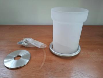 beker of tandenborstelhouder van melkglas merk Zack beschikbaar voor biedingen