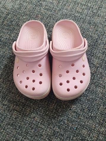Crocs maat J3 (34-35) beschikbaar voor biedingen