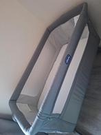 Co-sleeper Chicco Next to me Essential (grijs), Ophalen, Zo goed als nieuw, Minder dan 140 cm, Matras