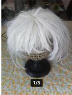 Carnavals pruik dames half lang, Sieraden, Tassen en Uiterlijk, Uiterlijk | Haarverzorging, Ophalen of Verzenden, Zo goed als nieuw