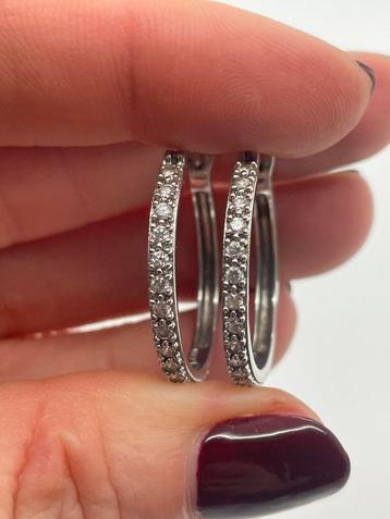 A290 Prachtige zilveren creolem strass beschikbaar voor biedingen