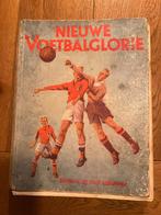 Nieuwe Voetbalglorie - AAD VAN LEEUWEN, Boeken, Ophalen of Verzenden, Gelezen, AAD VAN LEEUWEN, Balsport