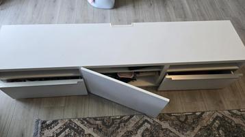 tv kast