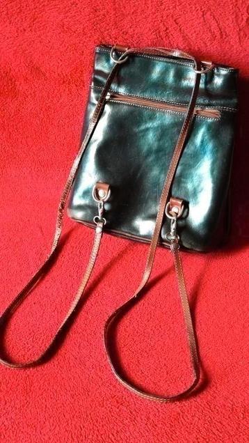 Zwart rugtasje / schoudertasje - echt leer - H26 x B23 cm beschikbaar voor biedingen