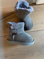 Uggs maat 25 nieuw, Kinderen en Baby's, Babykleding | Schoentjes en Sokjes, Ophalen of Verzenden, Zo goed als nieuw, Jongetje of Meisje