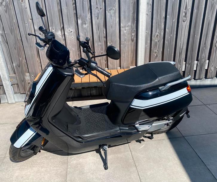 Niu elektrische scooter, Fietsen en Brommers, Elektrische fietsen, Gebruikt, Overige merken, Ophalen