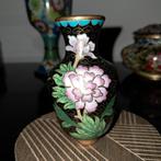 Chinees cloisonne vaasje., Antiek en Kunst, Ophalen of Verzenden