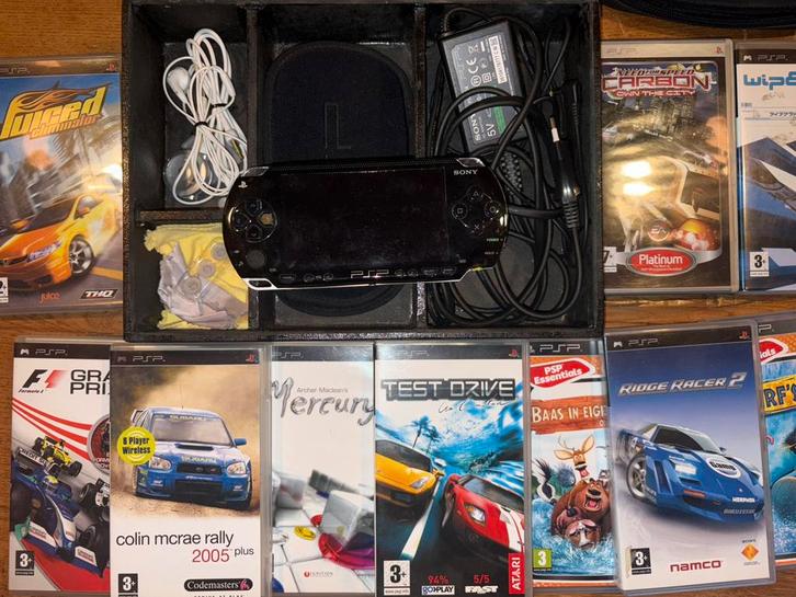 Sony PSP playstation portable + 10 games en extra’s, Spelcomputers en Games, Spelcomputers | Sony PSP, Zo goed als nieuw, Ophalen of Verzenden