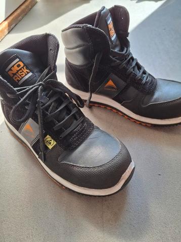 Werkschoenen.  No Risk. Mt 38  Hoog model.. Z.g.a.n  beschikbaar voor biedingen