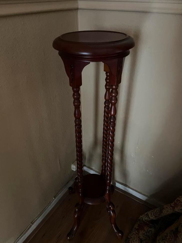 Houten plantentafel met gedraaide poten, Huis en Inrichting, Tafelonderdelen, Zo goed als nieuw, Tafelblad, Minder dan 50 cm, Rond