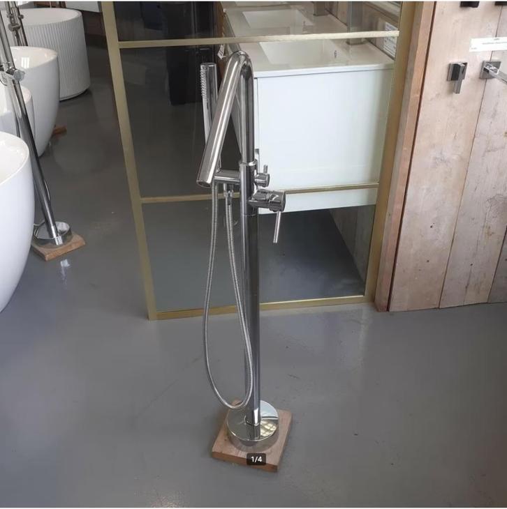 OPRUIMING! Kraan vrijstaand, badkamer, Chroom, Vadas, Huis en Inrichting, Woonaccessoires | Overige, Nieuw, Ophalen of Verzenden
