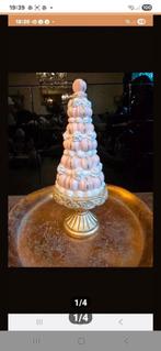 Macaron taart op goudkleurige voet
30 cm hoog., Ophalen of Verzenden, Nieuw