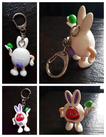 1x Sleutelhanger Pasen paasei, M&M  beschikbaar voor biedingen