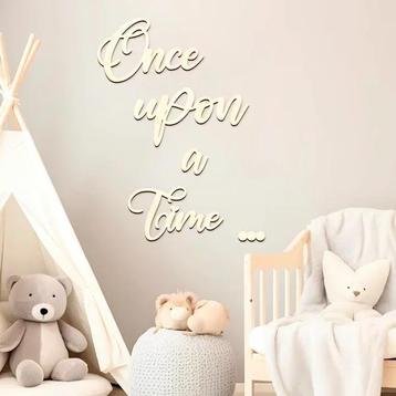 Houten wand decoratie One upon a Time… beschikbaar voor biedingen