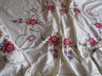 Groot tafelkleed met rozen & servetten 260/165, Verzenden, Zo goed als nieuw, Rechthoek, Binnen