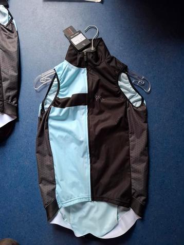 La vos windstopper nieuw maat s dames  beschikbaar voor biedingen