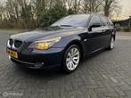 BMW 5-serie Touring 520i Corporate Lease Business Line Editi, Auto's, BMW, Automaat, Achterwielaandrijving, 4 cilinders, Blauw