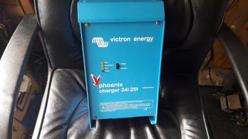 Victron Phoenix lader 24 volt 25 ampere  beschikbaar voor biedingen