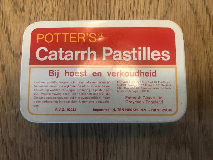 B602 Potter's Catarrh Pastilles Potter & Clarke, Verzamelen, Blikken, Gebruikt, Overige, Overige merken, Ophalen of Verzenden