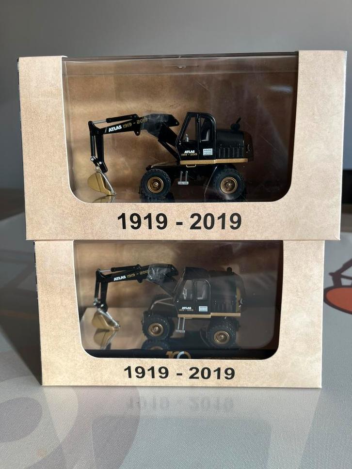 Twee Atlas 1200 Zwart mobiele kranen NZG 606/01, Hobby en Vrije tijd, Modelauto's | 1:50, Nieuw, Hijskraan, Tractor of Landbouw