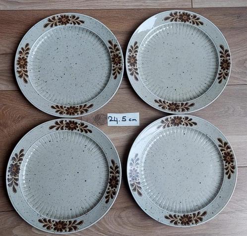4 Vintage Diner borden Bavaria Winterling Marktleuthen 22 cm, Huis en Inrichting, Keuken | Servies, Zo goed als nieuw, Bord(en)