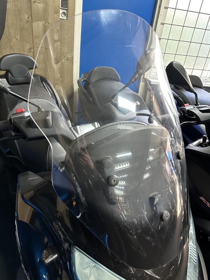 Piaggio MP3 ombouw kit >nieuw type verstelbaar windscherm, Motoren, Onderdelen | Overige, Gebruikt, Ophalen of Verzenden