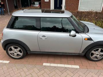 Mini Cooper 2007 166 dkm 