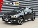 BMW X1 xDrive25e X-Line Pano/adap cc/Apple (bj 2021), Gebruikt, Zwart, Leder en Stof, Zwart
