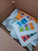 Doosje met heel veel velletjes  Nederland, Ophalen of Verzenden, Nederland