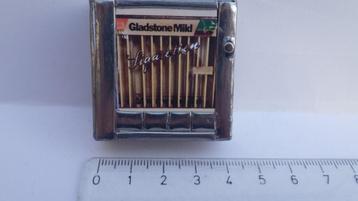 Poppenhuis: Sigaretten Automaat beschikbaar voor biedingen