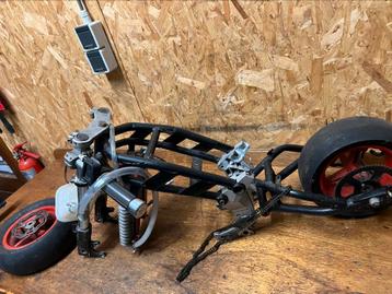 Blata B1 replica frame en onderdelen beschikbaar voor biedingen