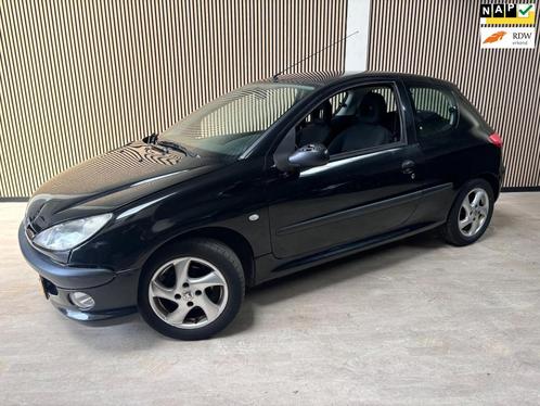 Peugeot 206 1.4 XR nieuwe Apk, Auto's, Peugeot, Bedrijf, Te koop, ABS, Airbags, Centrale vergrendeling, Elektrische ramen, Metallic lak