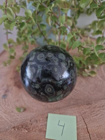 Groene kambaba jaspis bol 4 madagaskar 470gram 7cm  beschikbaar voor biedingen