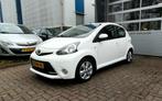 Toyota Aygo 1.0 VVT-i Dynamic 98075KM Zeer Mooie Auto, Auto's, Voorwielaandrijving, Euro 5, Gebruikt, 4 stoelen