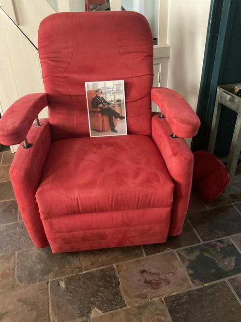 Fitform  V570 sta op stoel extra breed (57 cm), Huis en Inrichting, Stoelen, Zo goed als nieuw, Eén, Overige materialen, Rood