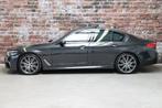 BMW 5 Serie Sedan M550i xDrive High Executive M Sport Pakket, Auto's, Automaat, Stoelverwarming, Gebruikt, 2000 kg