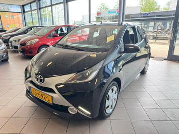 Toyota Aygo 1.0 VVT-i x-play AIRCO APK 7-26 NW. KOPPELING BJ beschikbaar voor biedingen