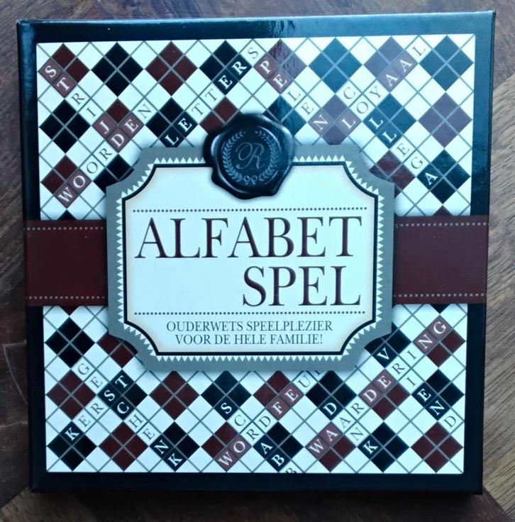 Alfabet Spel - Leuk familiespel!, Hobby en Vrije tijd, Gezelschapsspellen | Bordspellen, Zo goed als nieuw, Een of twee spelers