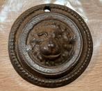 Antiek gietijzeren ornament diameter 7,6 cm leeuw, Antiek en Kunst, Antiek | Overige Antiek, Ophalen of Verzenden
